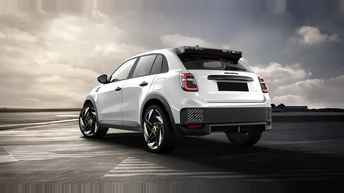 Abarth 600e Turismo en renting a Barcelona — Darrere