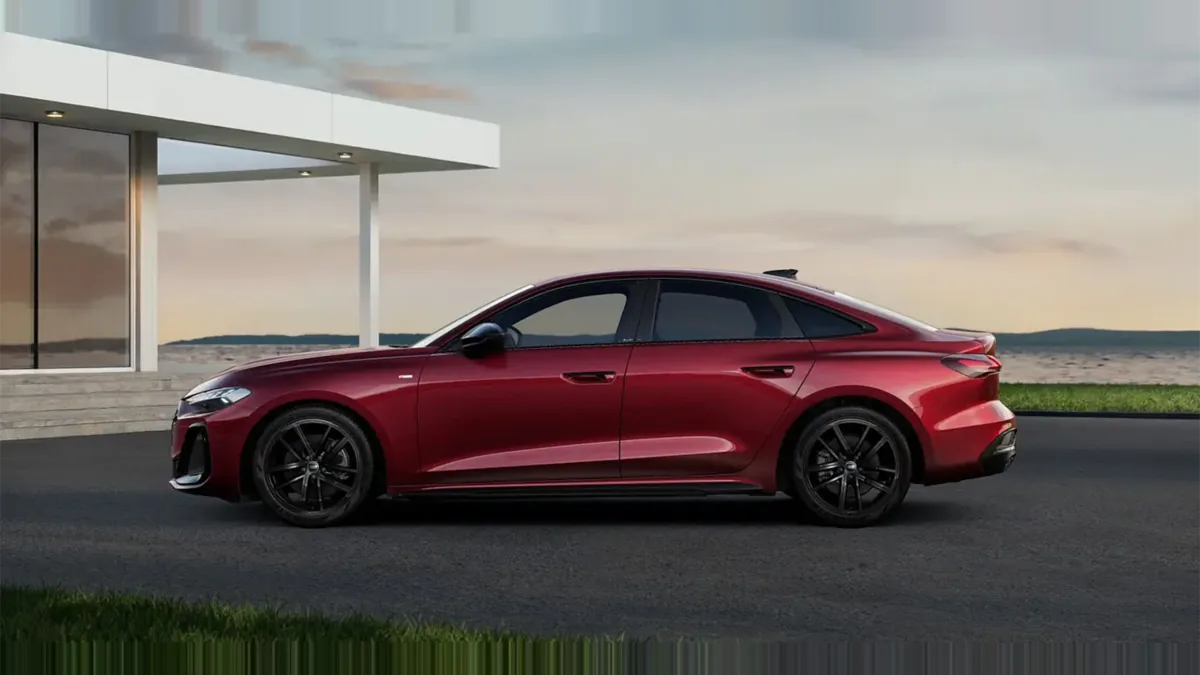 Audi A5 TDI 150kW (204CV) Black Line en renting a Barcelona — Lateral