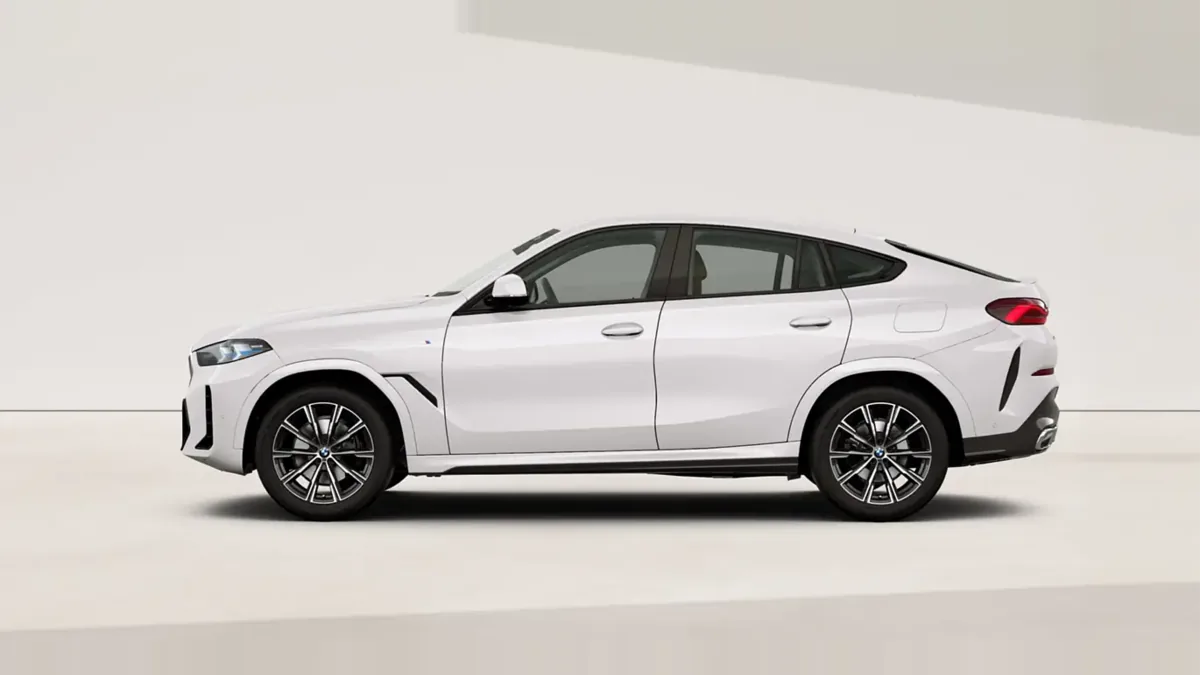 BMW X6 xDrive 40d M Sport en renting a Barcelona — Lateral