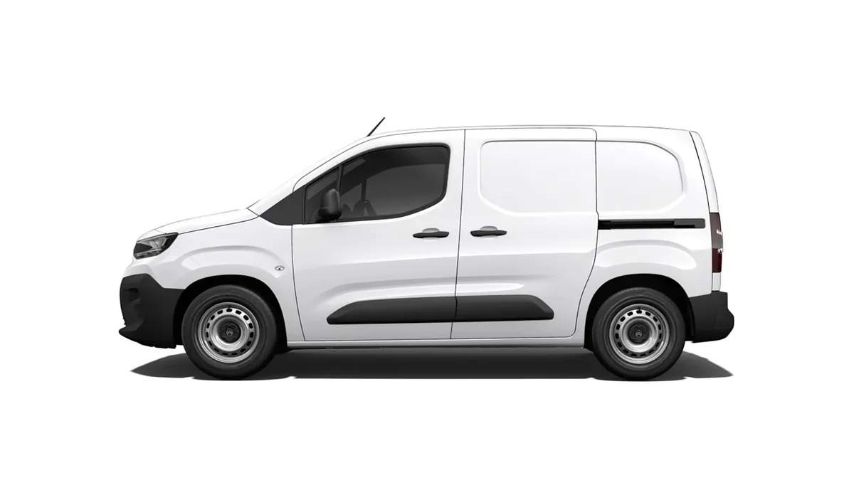 Citroën Berlingo Talla M BlueHDI 100cv van en renting a Barcelona — Lateral