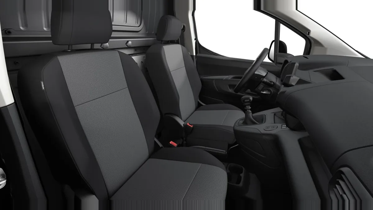 Citroën Berlingo Talla M BlueHDI 100cv van en renting a Barcelona — vista 6