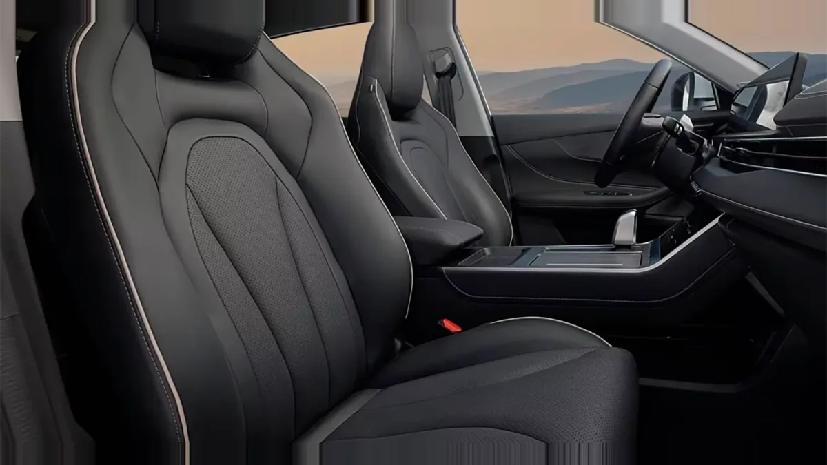 Ebro s400 1.5 DHE HEV Excellent CVT en renting a Barcelona — Davant