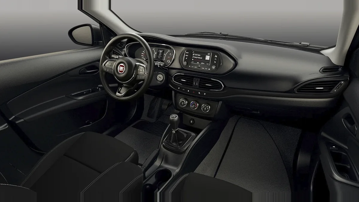 Fiat Tipo Sedán 1.6 Diésel 96kW (130CV) en renting a Barcelona — Davant