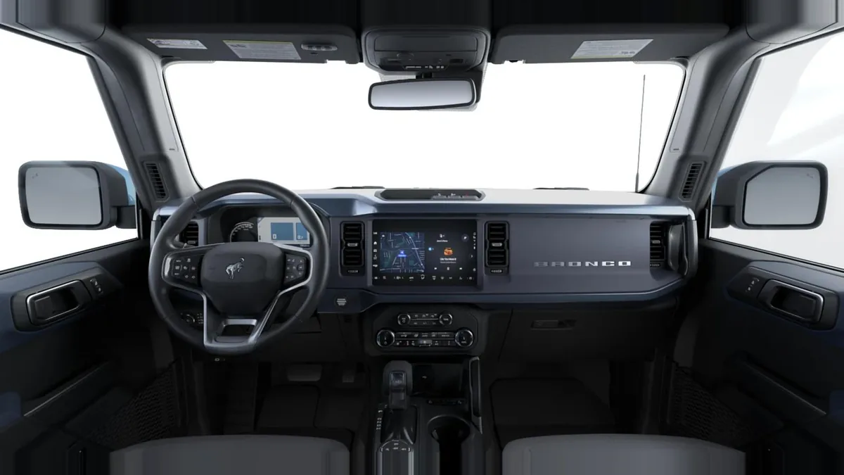 Ford Bronco Outer Banks 2.7 Ecoboost 335CV Automático 4x4 en renting a Barcelona — Davant