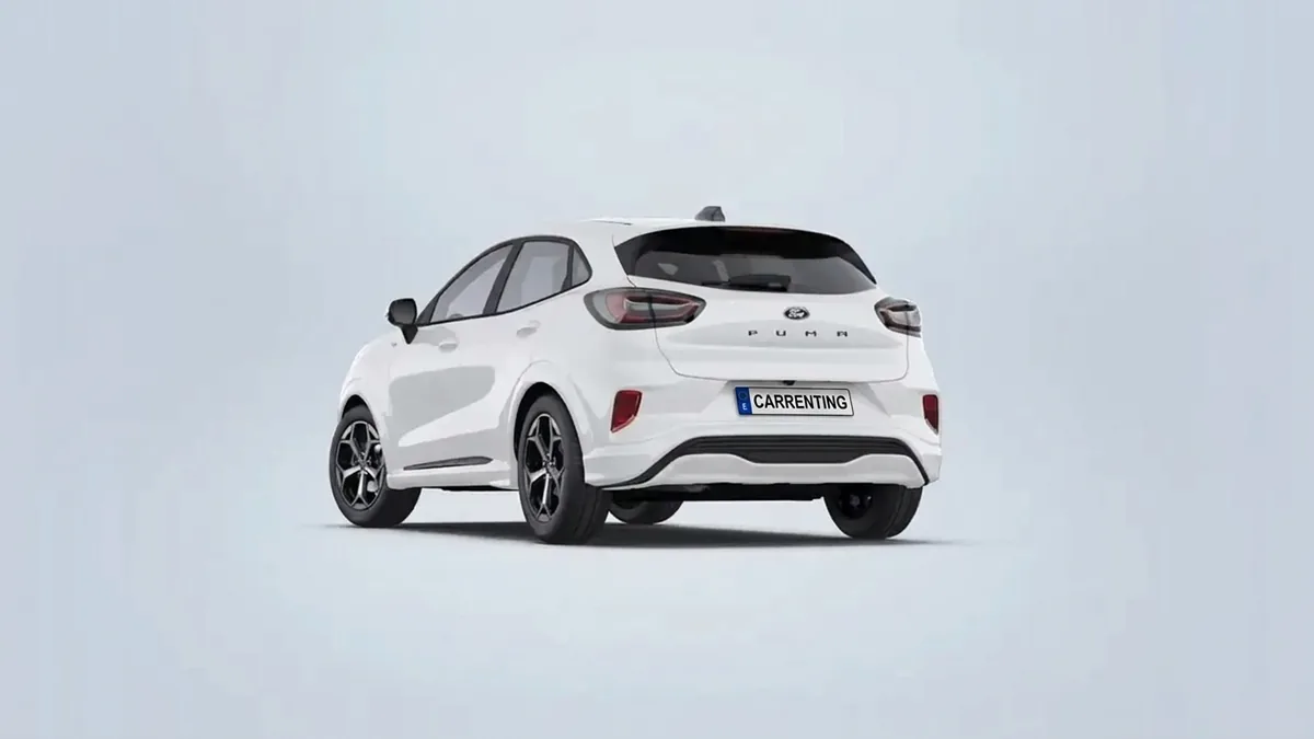 Ford Puma Titanium Ecoboost MHEV 125CV II en renting a Barcelona — Darrere