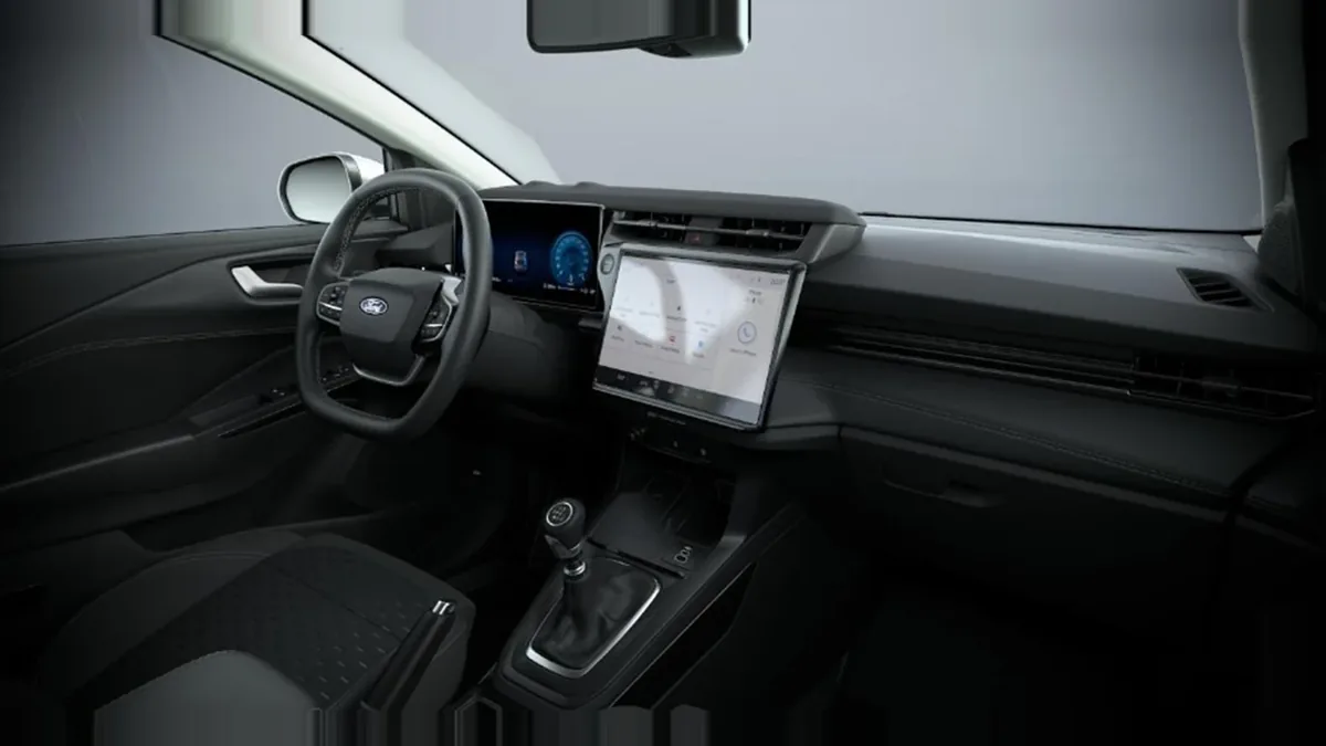 Ford Puma Titanium Ecoboost MHEV 125CV II en renting a Barcelona — Interior