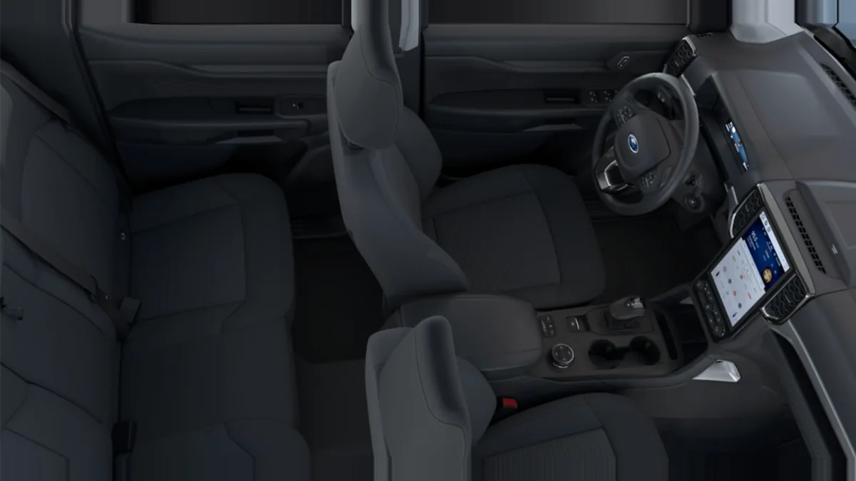 Ford Ranger XLT Doble Cabina 2.3 TVCT PHEV 280CV Automática II en renting a Barcelona — vista 6