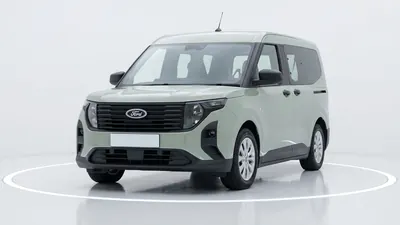 Ford Tourneo Courier furgoneta en renting