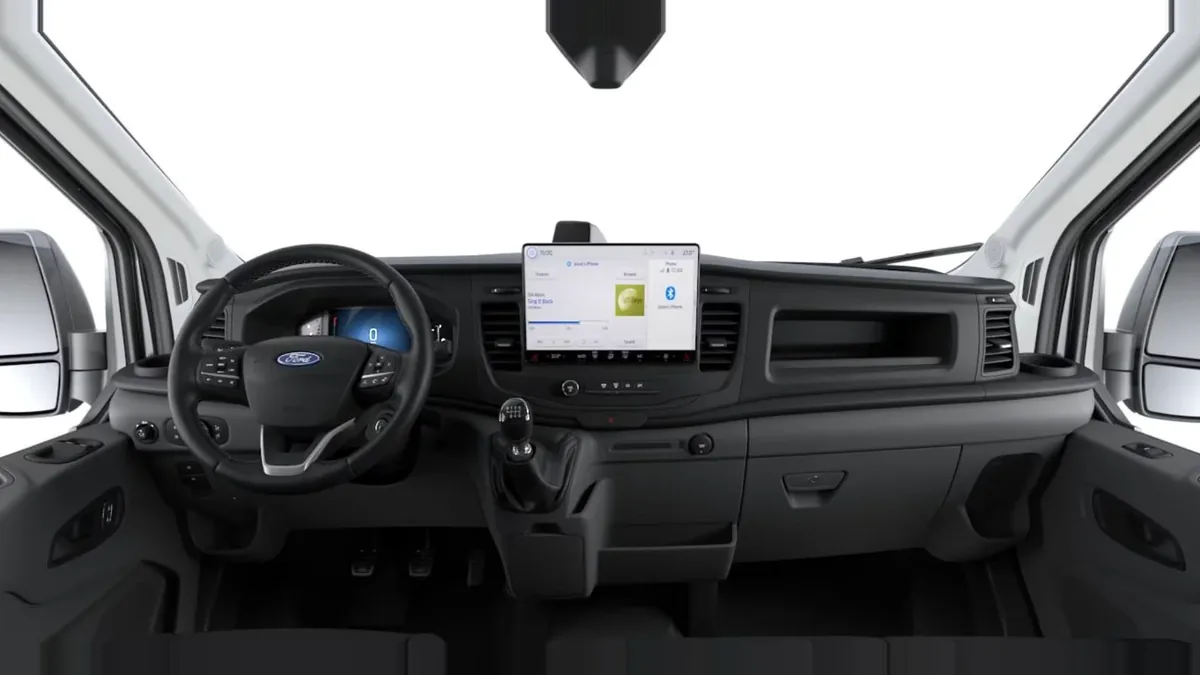 Ford TRANSIT 350 L2 Trend N1 EcoBlue 96kW FWD en renting a Barcelona — Interior
