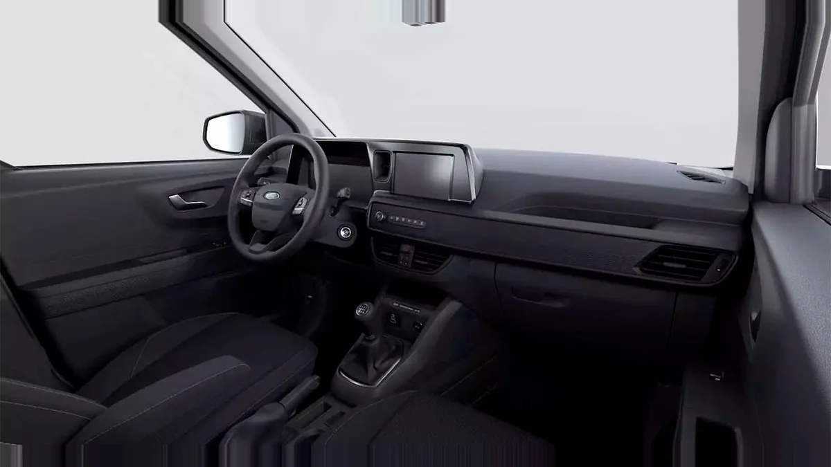 Ford Transit Courier Kombi 1.5 Ecoblue Trend II en renting a Barcelona — Davant