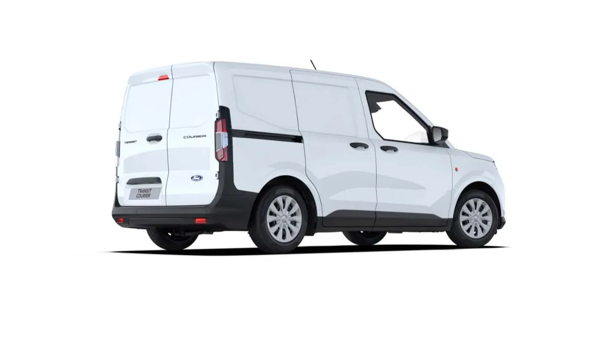 Ford Transit Courier Van 1.5 Ecoblue Trend en renting a Barcelona — Darrere