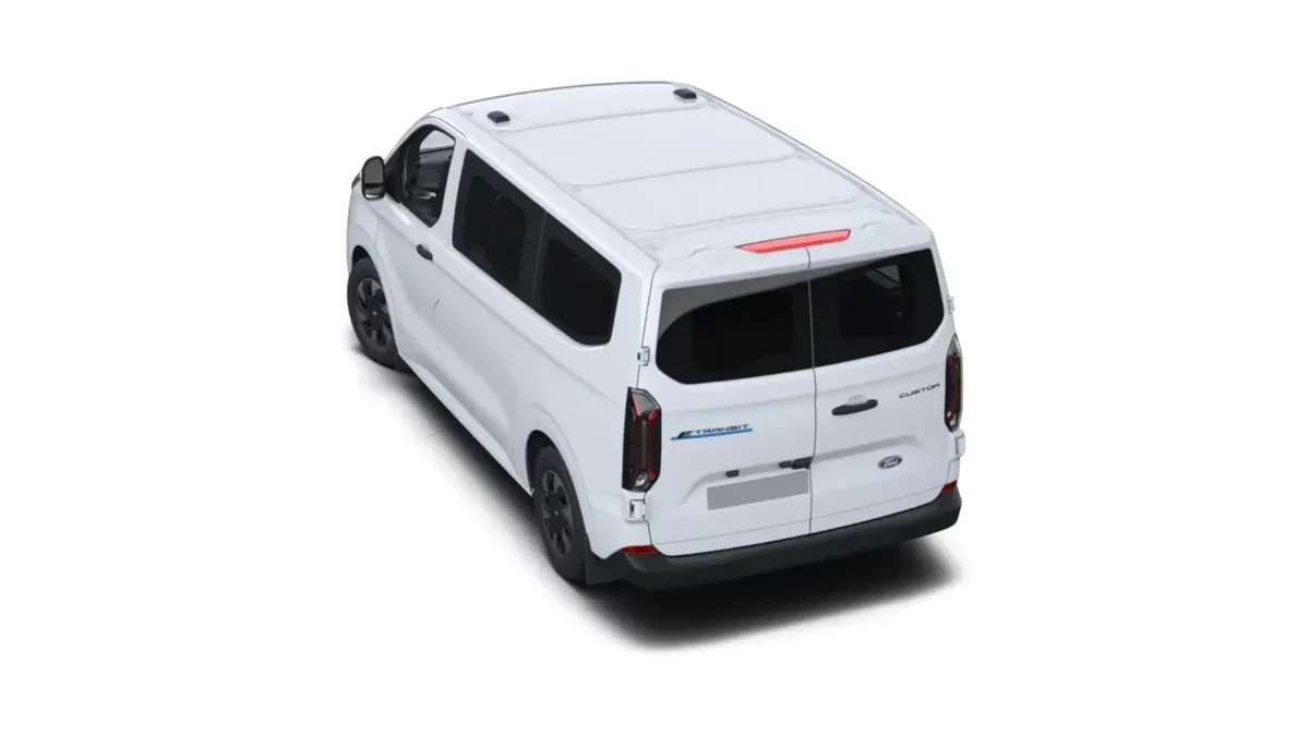 Ford TRANSIT CUSTOM  Kombi BEV 83kWh 100kW 340 L1 Trend en renting a Barcelona — Darrere