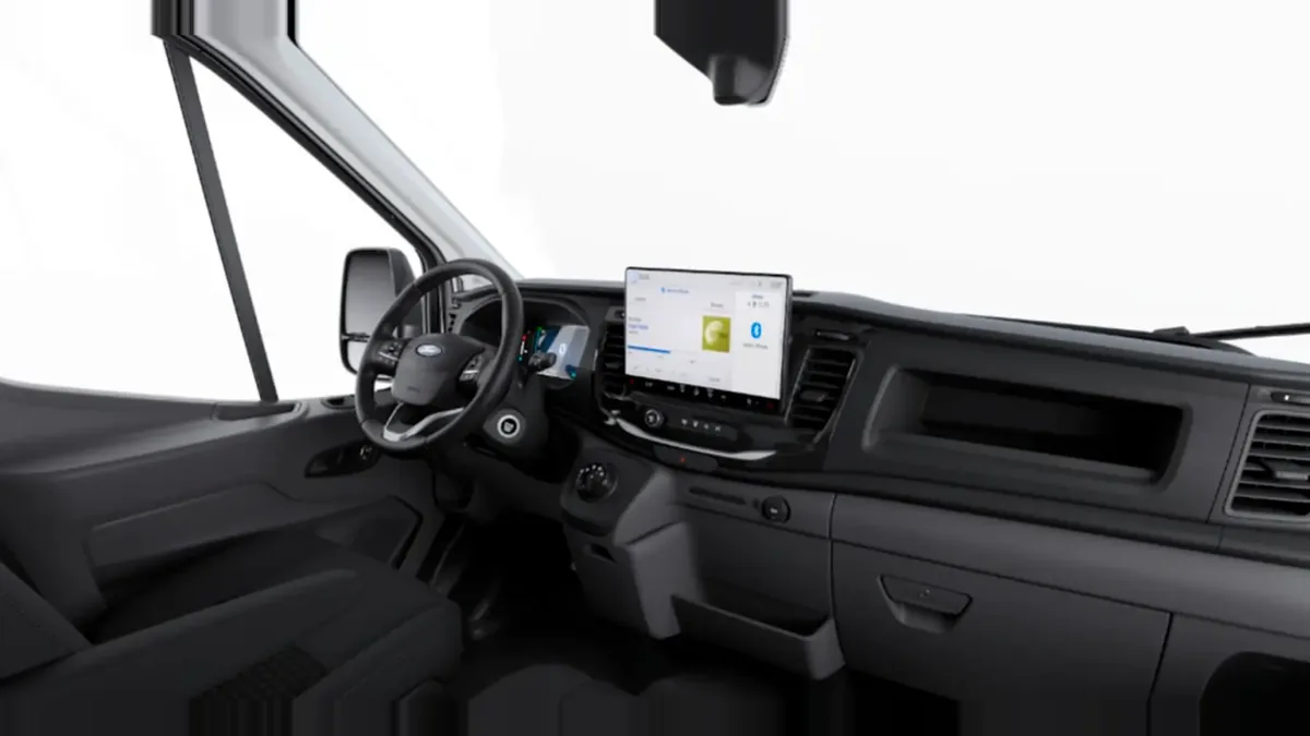 Ford Transit Van 350 L3 BEV Trend 184cv RWD II en renting a Barcelona — Davant