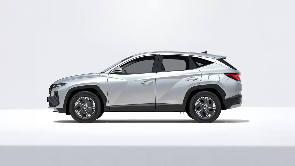 Hyundai Tucson FL 1.6T 239CV HEV AT Klass en renting a Barcelona — vista 16