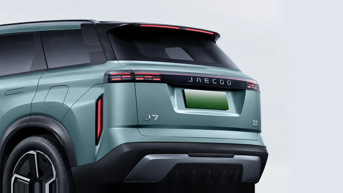 Jaecoo 7 PHEV Business 1.5 TGDI 205kW (279CV) FWD en renting a Barcelona — Lateral