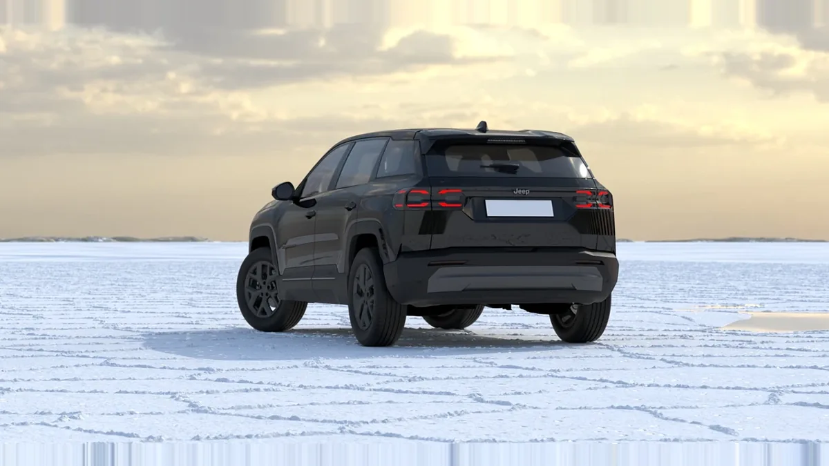 Jeep Compass 1.2 MHEV Altitude 145CV en renting a Barcelona — Darrere