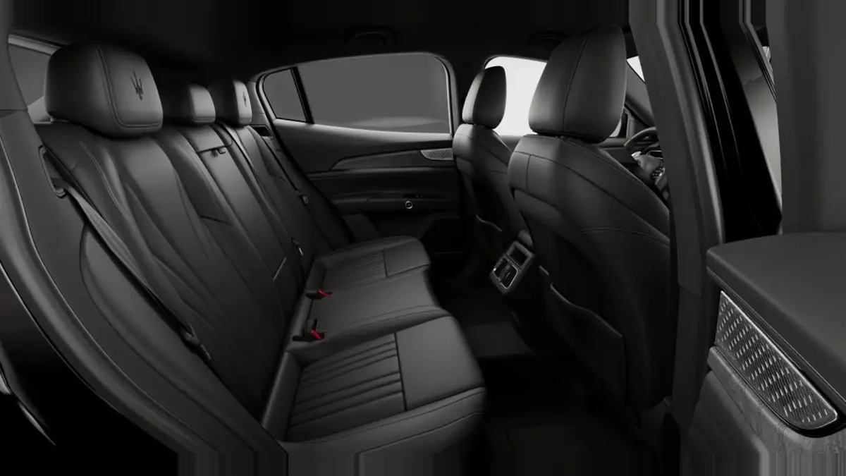 Maserati Grecale L4 MHEV 300CV AWD en renting a Barcelona — vista 13