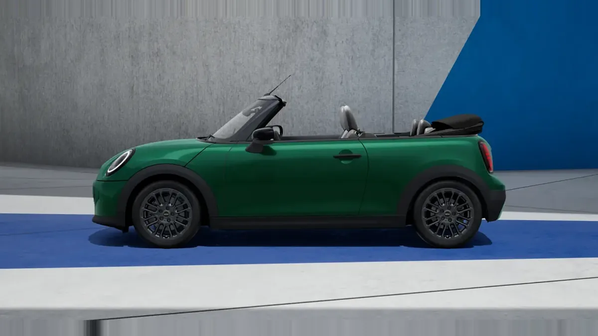 MINI Cooper C Cabrio Classic en renting a Barcelona — Lateral