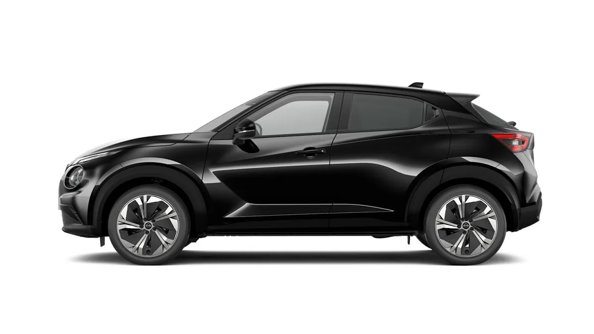 Nissan JUKE HYBRID N-CONNECTA 145CV AUT. en renting a Barcelona — Darrere