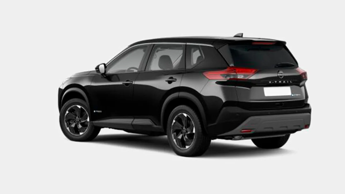Nissan X-Trail 1.5 E-Power 204CV Acenta en renting a Barcelona — Darrere