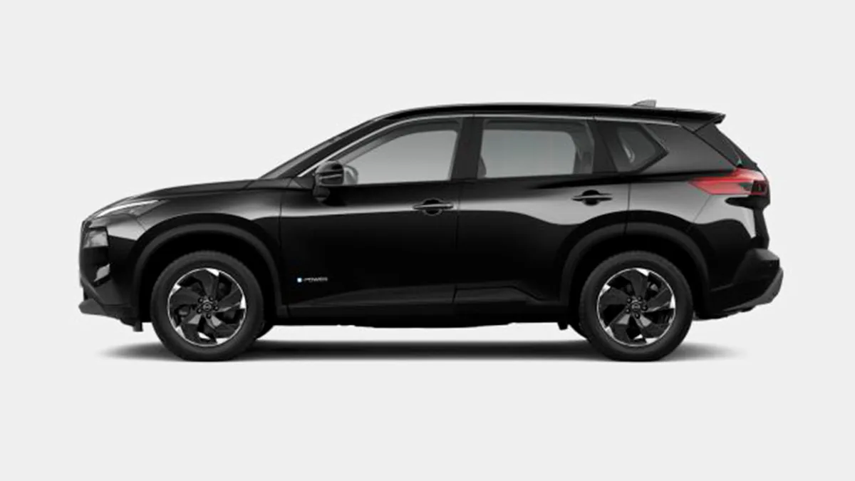 Nissan X-Trail 1.5 E-Power 204CV Acenta en renting a Barcelona — Lateral