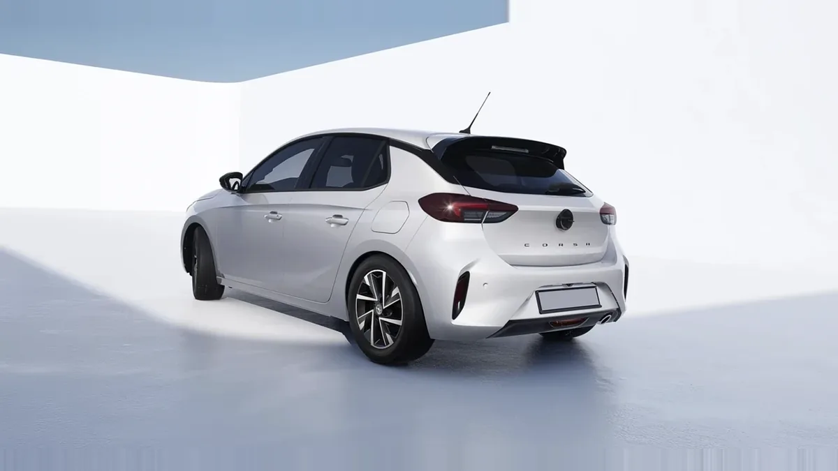 Opel Corsa GS 1.2T XHL MT6 S/S en renting a Barcelona — Darrere