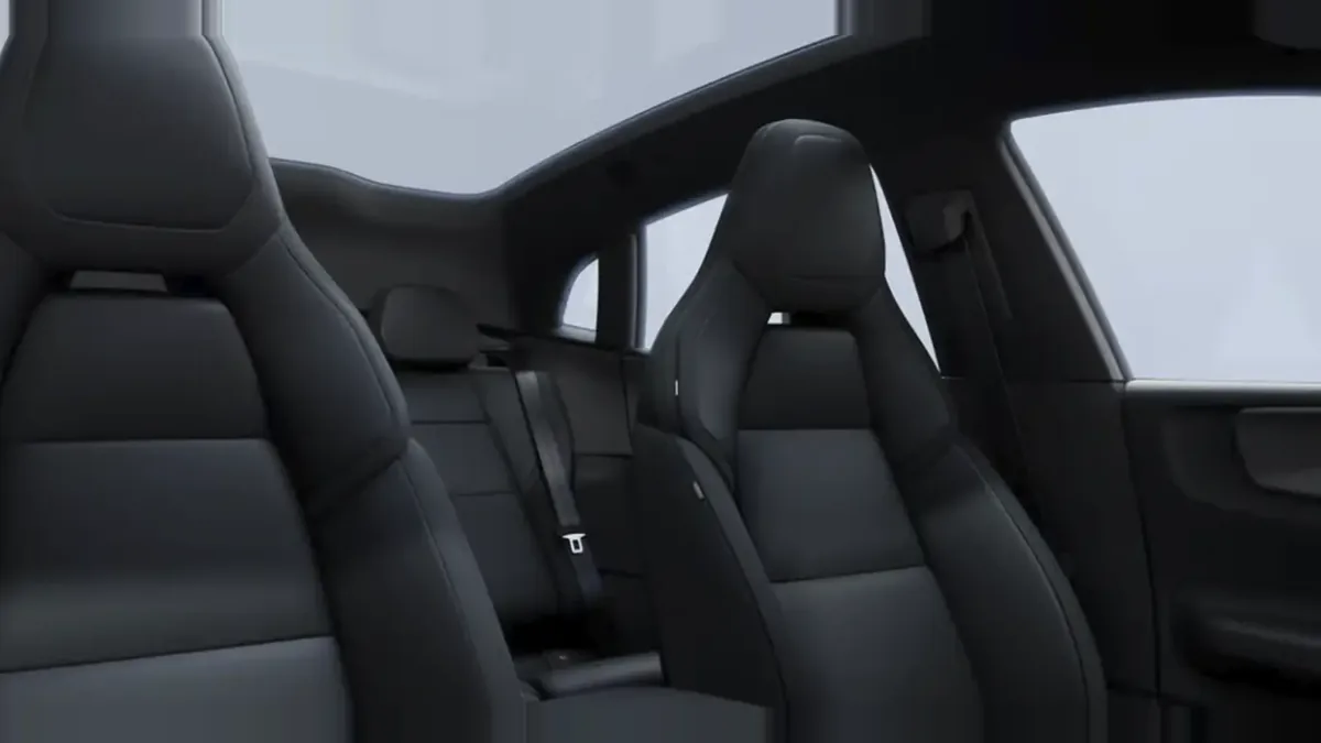 Polestar 4 Long Range Single Motor en renting a Barcelona — Interior