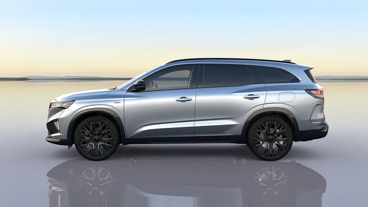 Renault Espace Espirit Alpine Full Hybrid E-Tech 146kW 7p en renting a Barcelona — Davant
