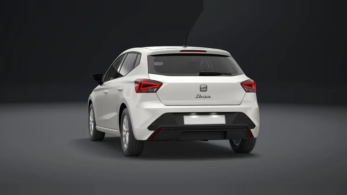 SEAT Ibiza 1.0 TSI Start/Stop Style+ (95CV) en renting a Barcelona — Darrere