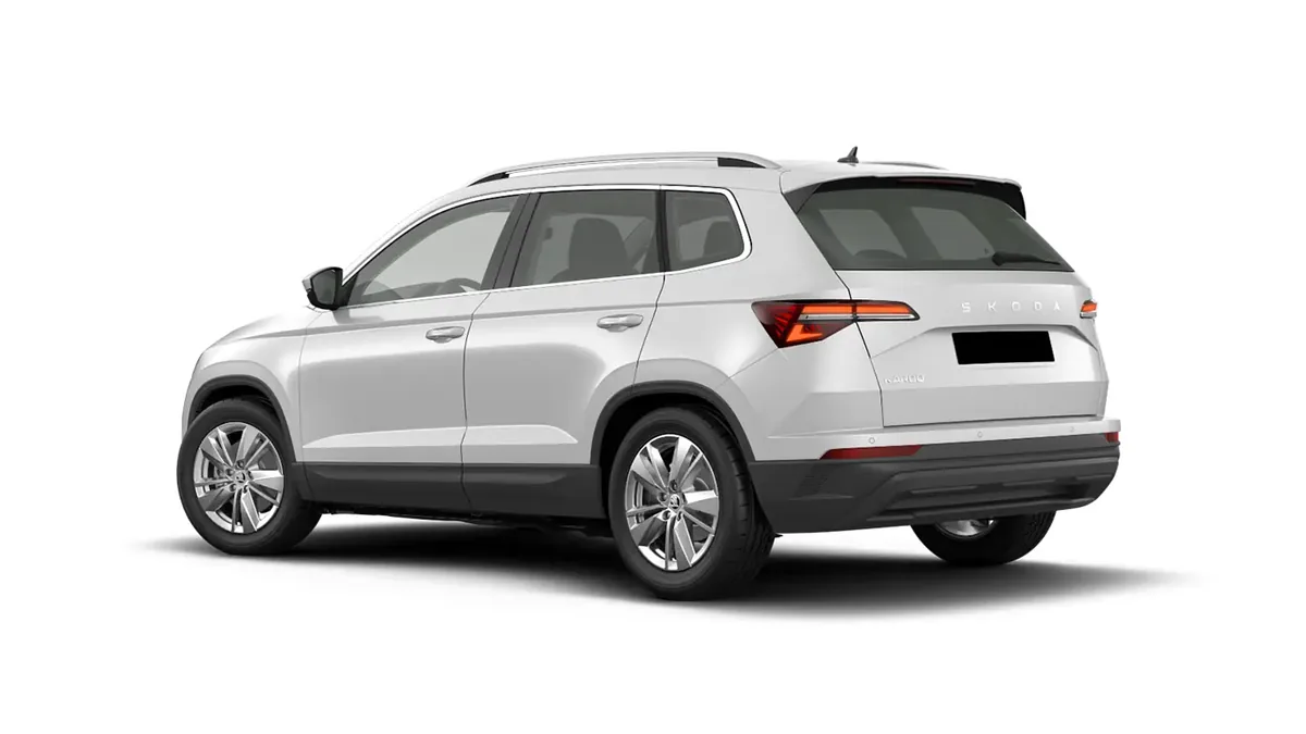 Škoda Karoq Selection 2.0 TDI DSG en renting a Barcelona — vista 7