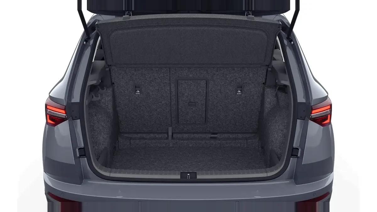 Škoda Karoq Selection 2.0 TDI DSG en renting a Barcelona — vista 12