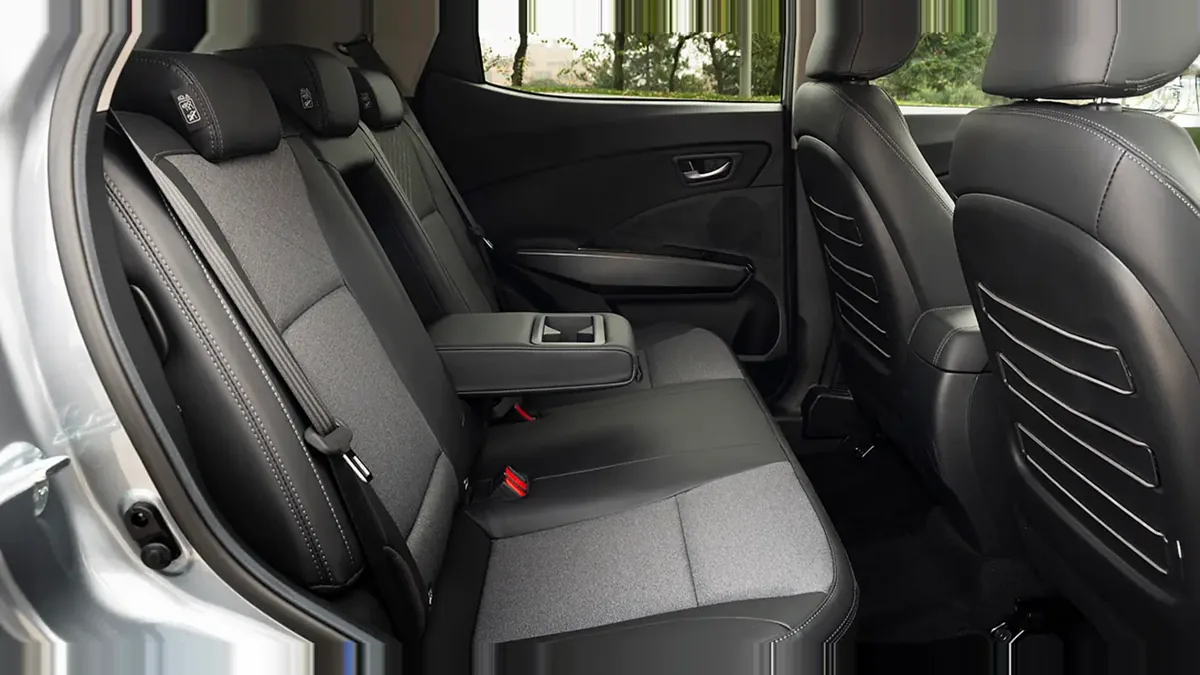 KGM Tívoli G15 Urban Plus 4x2 en renting a Barcelona — vista 12