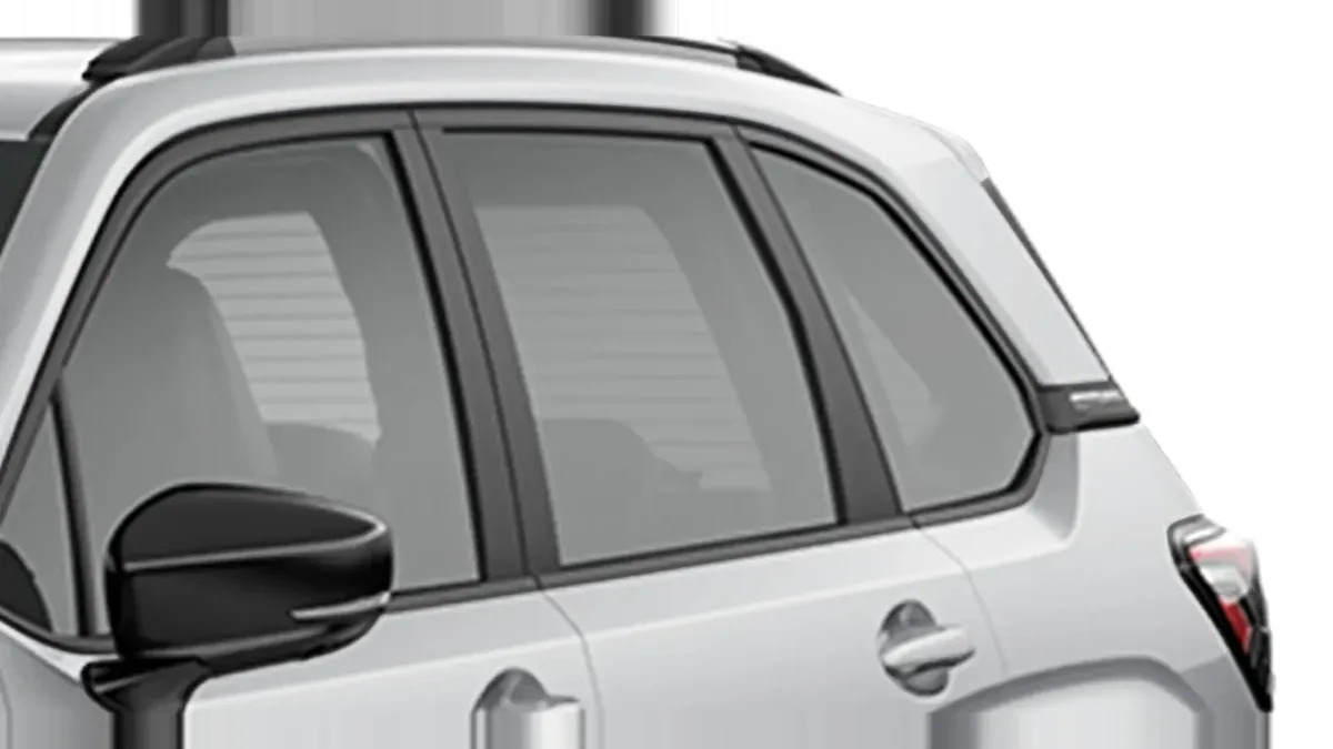 Subaru Forester 2.0i Hybrid Field CVT en renting a Barcelona — vista 10