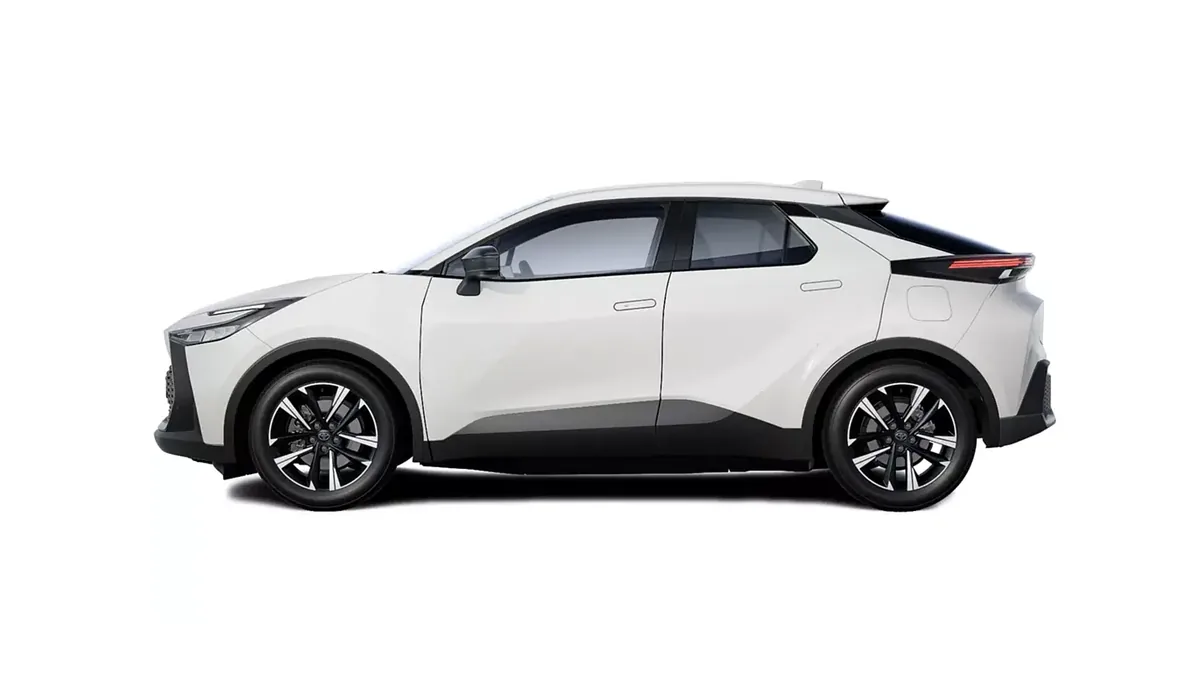 Toyota C-HR Advance Plug-in Hybrid 220 en renting a Barcelona — Darrere