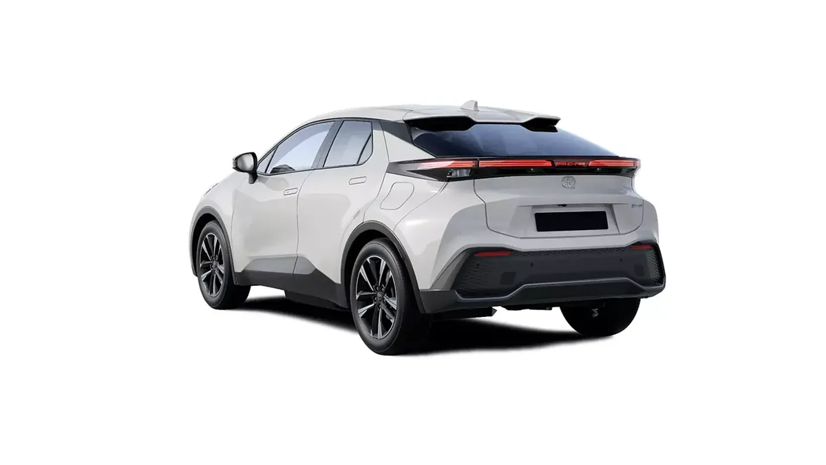 Toyota C-HR Advance Plug-in Hybrid 220 en renting a Barcelona — Davant