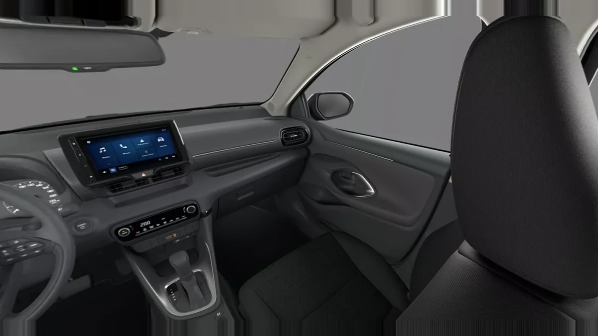 Toyota Yaris 120H 116CV Active en renting a Barcelona — vista 20