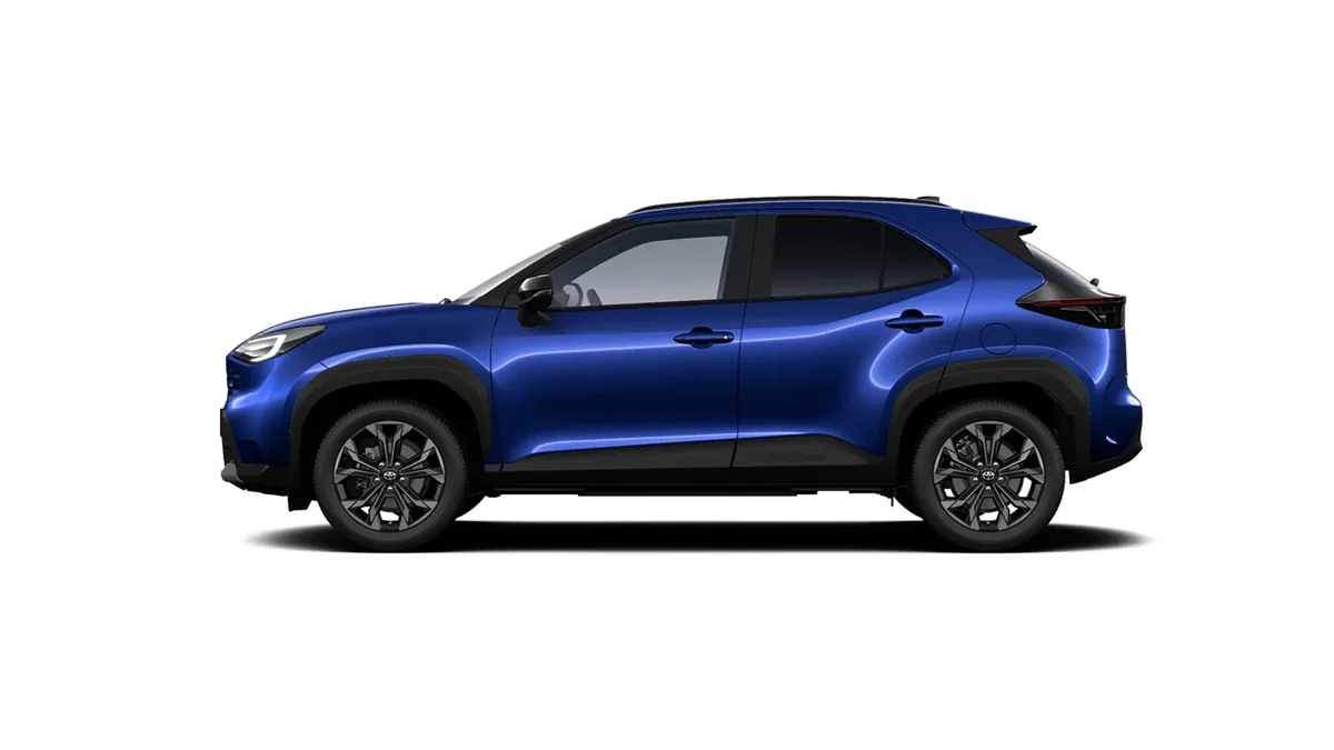 Toyota Yaris Cross 130H e-CVT 5P Active en renting a Barcelona — Davant