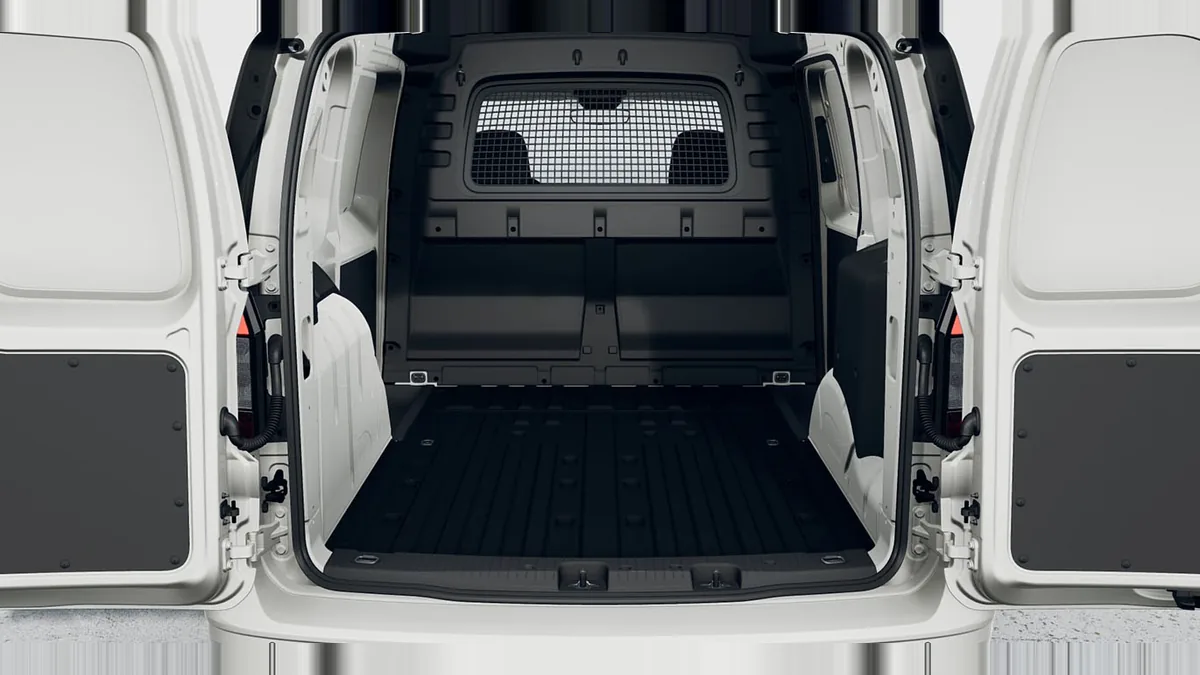 Volkswagen Caddy Cargo PHEV 1.5 TSI eHybrid en renting a Barcelona — Interior